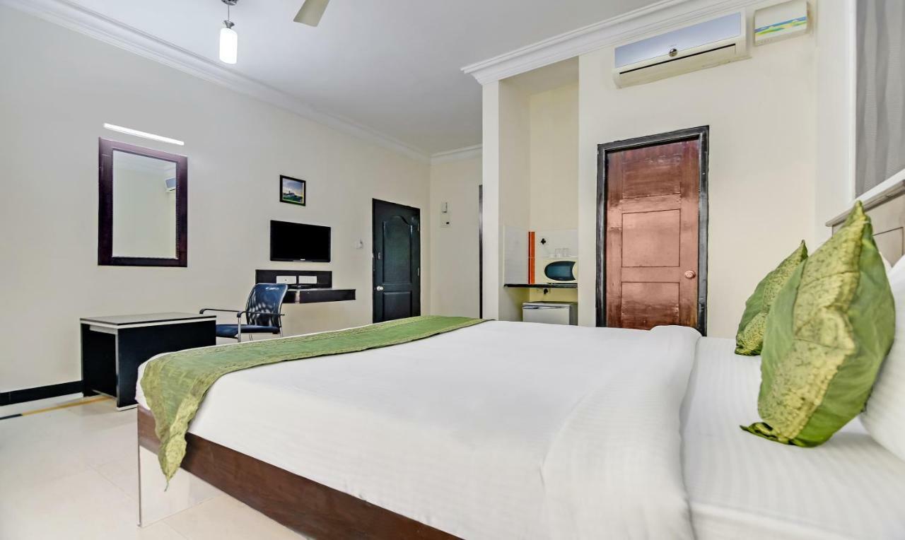 Treebo Trip Ananya Comfortss Hotel 3*