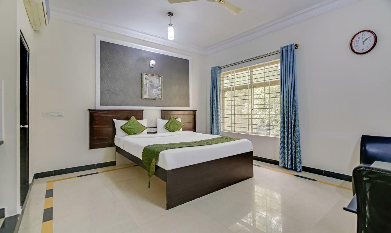 Treebo Trip Ananya Comfortss Hotel 3*